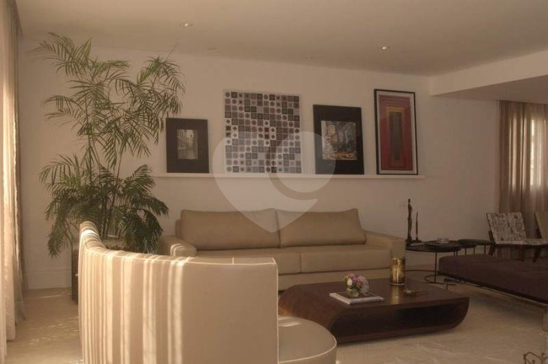 Apartamento à venda com 3 quartos, sendo 1 suíte, em Jardim Paulista, São Paulo, SP
