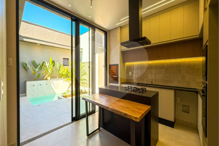 Casa à venda com 3 suítes no condomínio Residencial Dona Maria Candida, Indaiatuba - SP