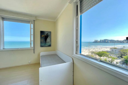 Apartamento Frente Mar com 4 Quartos para Venda ou Locação em Pitangueiras – Guarujá/SP