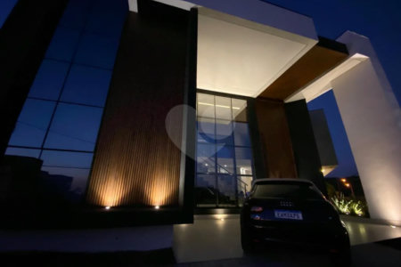 Casa à venda com 4 suítes em Monte Alegre, Vinhedo, SP