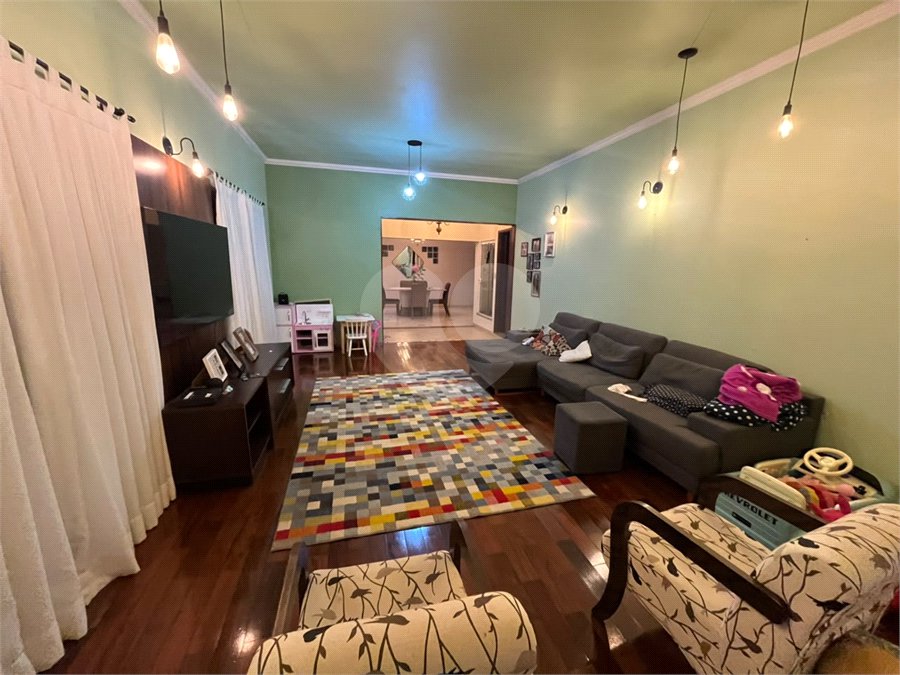 Casa à venda com 3 quartos, sendo 1 suíte, em Parque Santa Marta, São Carlos, SP