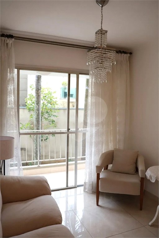 Apartamento à venda com 3 quartos, sendo 1 suíte, em Jardim Colombo, São Paulo, SP