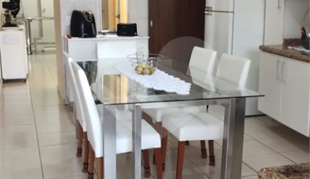 Sobrado à venda com 3 quartos, sendo 1 suíte,  em Penha, São Paulo, SP