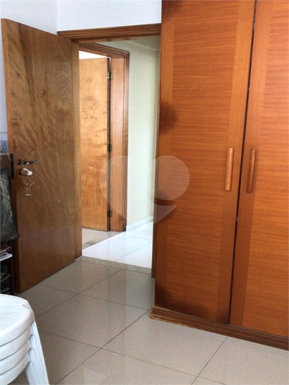 Apartamento à venda com 2 quartos, sendo 1 suíte,  em Itararé, São Vicente, SP