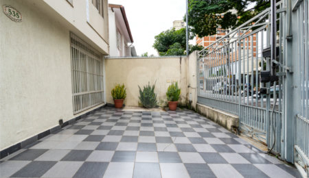 Sobrado à venda com 4 quartos, sendo 1 suíte,  em Brooklin, São Paulo, SP