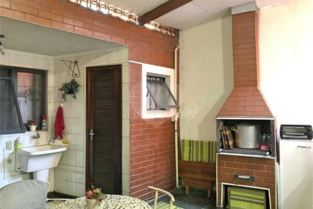 Sobrado à venda com 5 quartos, sendo 1 suíte, em Jardim São Jorge (raposo Tavares), São Paulo, SP
