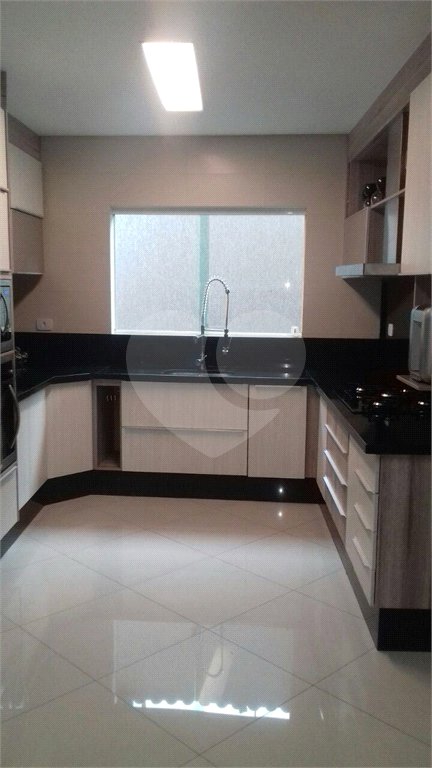 Casa à venda com 3 quartos, sendo 1 suíte,  em Vila Miranda, Itaquaquecetuba, SP