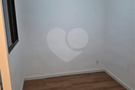 Apartamento à venda com 2 quartos em Parque Maria Helena, São Paulo, SP