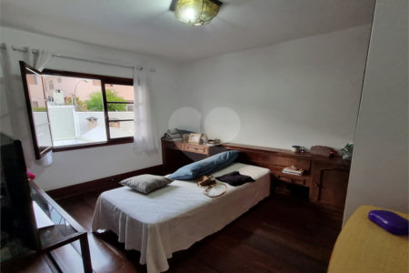 Sobrado à venda com 4 quartos, sendo 2 suítes, em Barro Branco (zona Norte), São Paulo, SP