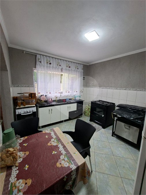 Casa à venda com 4 quartos, sendo 1 suíte,  em Vila Santa Maria, Guarulhos, SP
