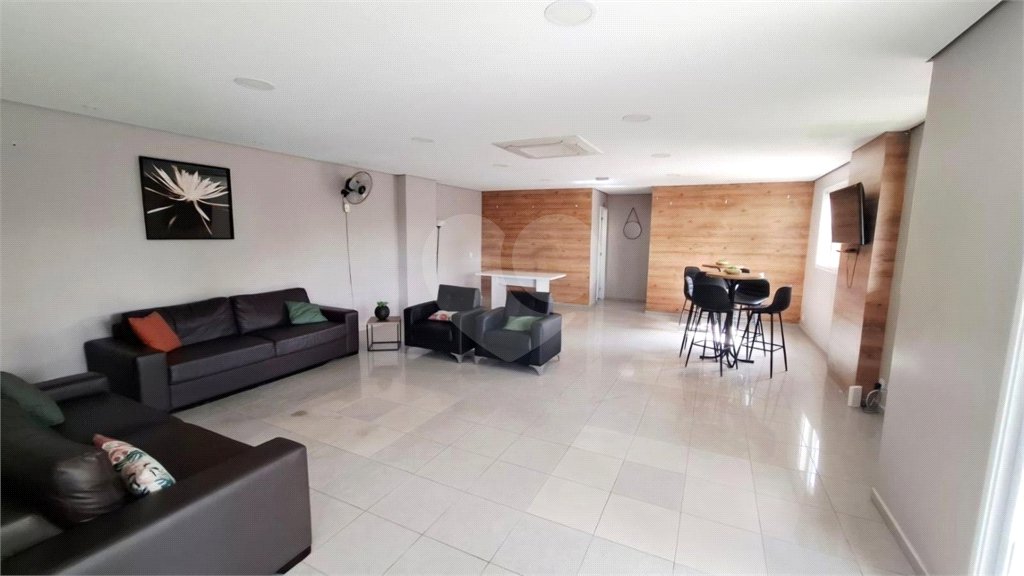 Apartamento à venda com 3 quartos, sendo 1 suíte, em Jardim Ester, São Paulo, SP