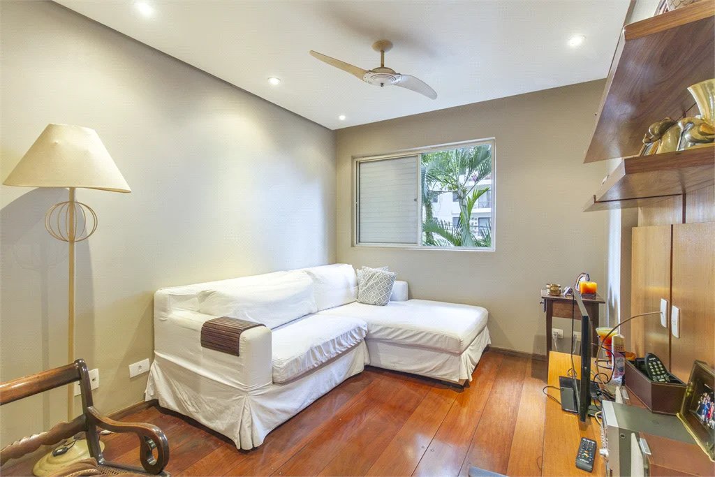 Apartamento à venda com 3 quartos, sendo 1 suíte, em Sumarezinho, São Paulo, SP