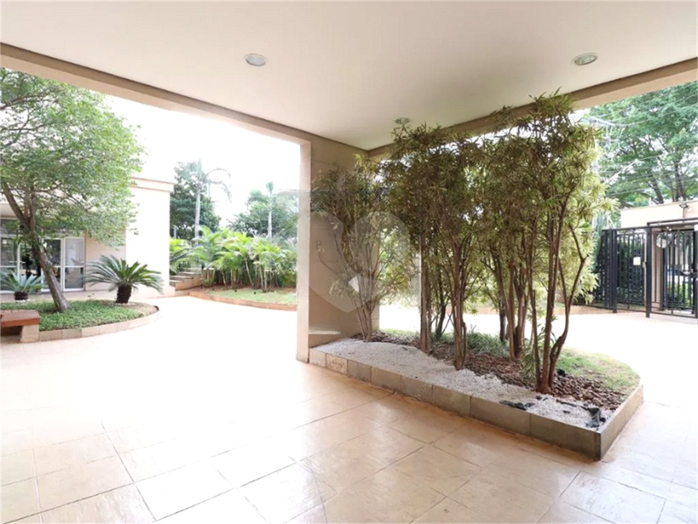 Apartamento à venda ou para alugar com 2 quartos, sendo 1 suíte, em Barra Funda, São Paulo, SP