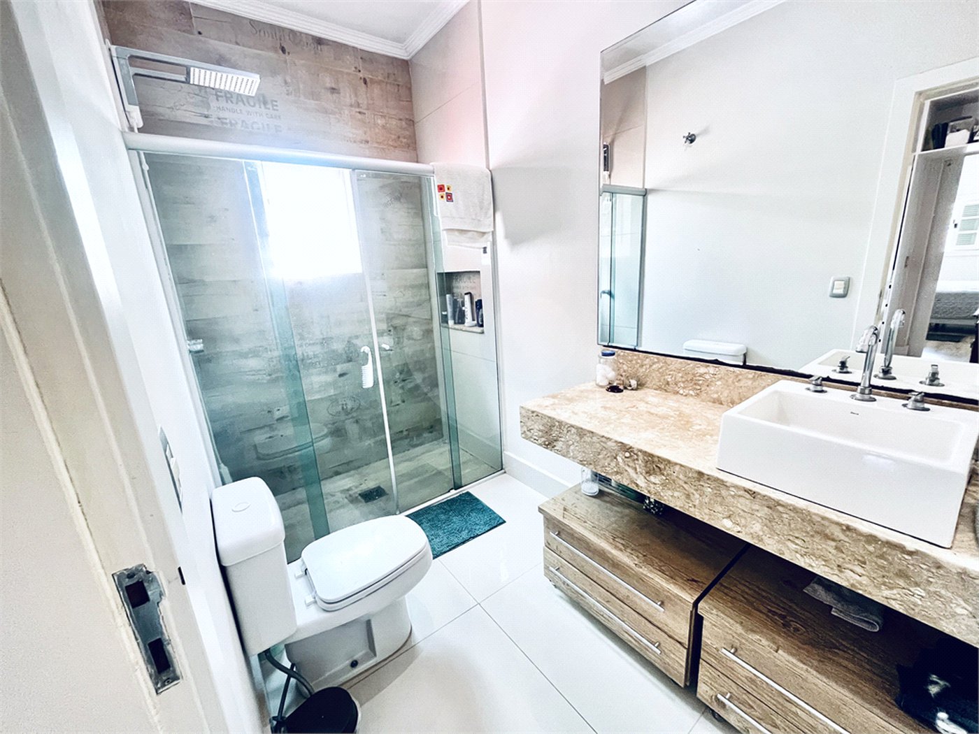 Casa à venda com 3 quartos, sendo 1 suíte, em Vila Nastri, Itapetininga, SP
