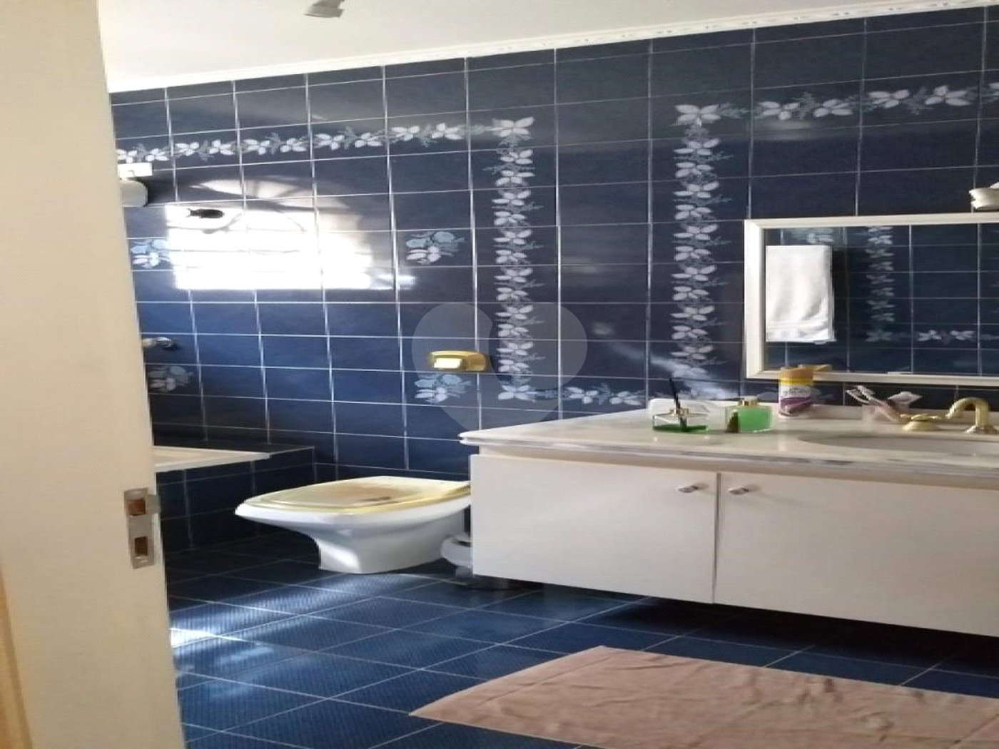 Casa à venda com 4 quartos, sendo 3 suítes,  em Jardim Bonfiglioli, São Paulo, SP