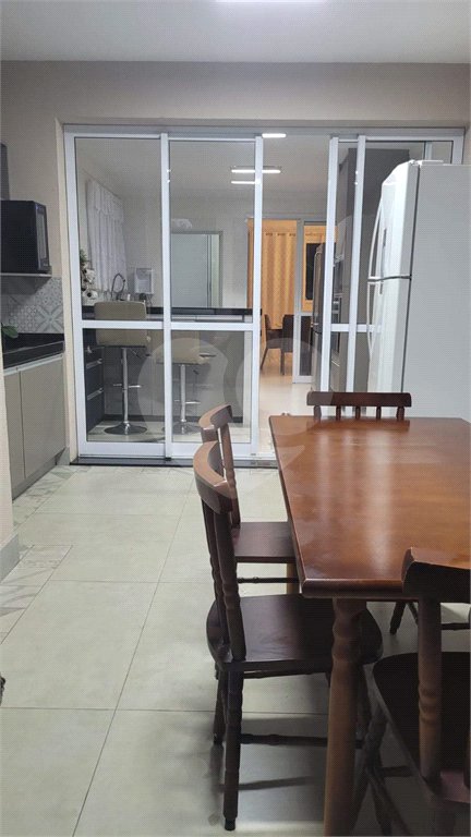 Casa em condomínio à venda com 4 suítes em Guaxinduva, Atibaia, SP