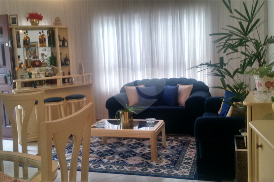 Casa à venda com 3 quartos, sendo 1 suíte, em Horto, São Paulo, SP