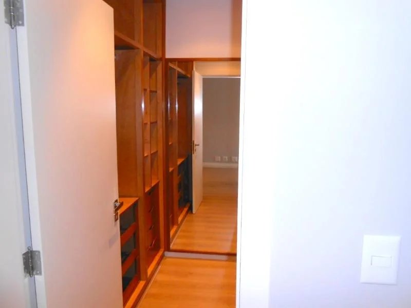Apartamento à venda com 4 suítes em Vila Suzana, São Paulo, SP