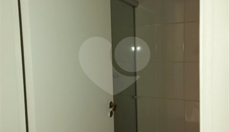 Casa à venda com 3 quartos, sendo 1 suíte,  no condomínio Vila das Macieiras, São Paulo - SP