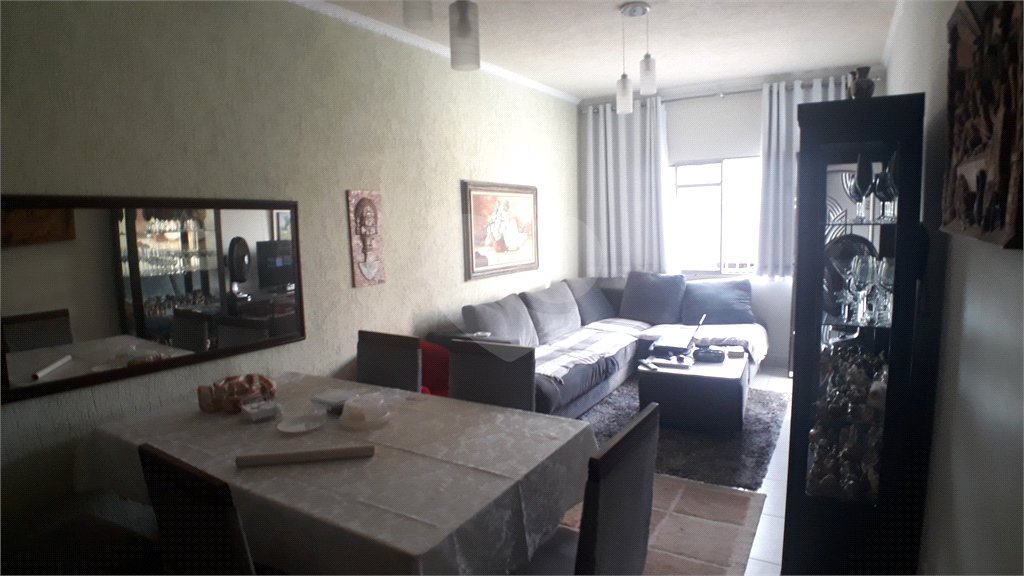 Casa Térrea à venda com 4 quartos, sendo 1 suíte, em Vila Romero, São Paulo, SP