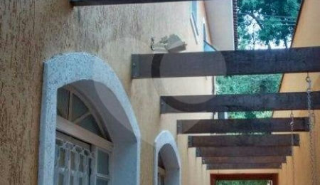 Casa Térrea à venda com 3 quartos, sendo 1 suíte,  em Jardim Peri, São Paulo, SP