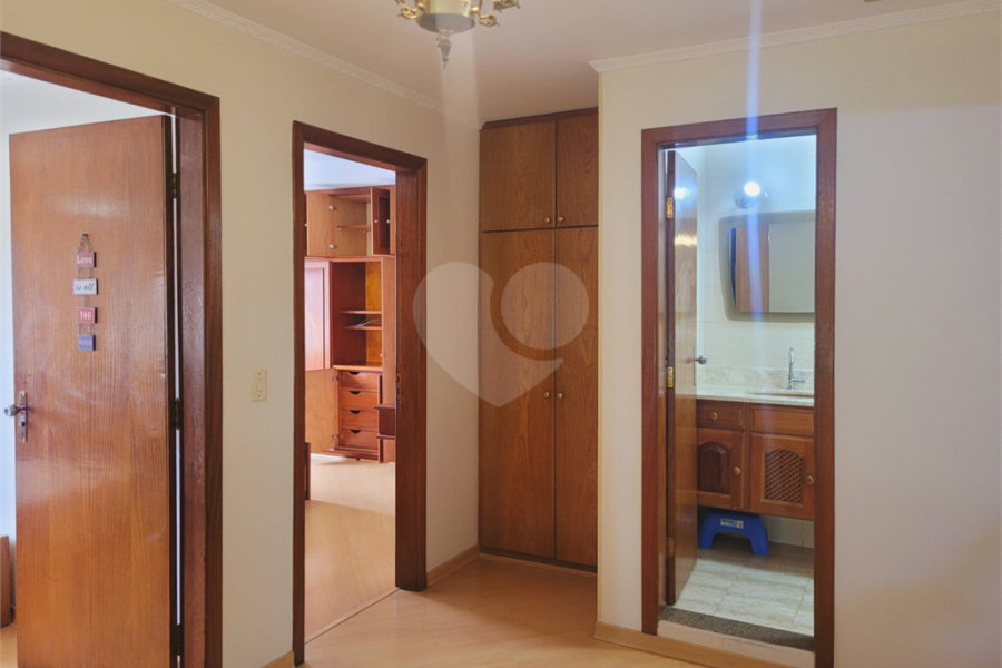 Sobrado à venda ou para alugar com 4 quartos, sendo 1 suíte, em Vila Gustavo, São Paulo, SP