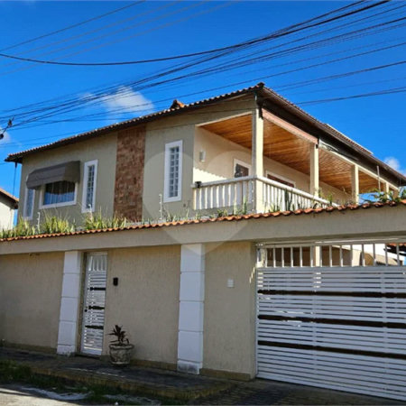 Casa à venda com 5 quartos, sendo 3 suítes,  no condomínio Colinas do Magarça, Rio de Janeiro - RJ