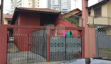 Sobrado à venda com 3 quartos, sendo 1 suíte, em Vila Firmiano Pinto, São Paulo, SP