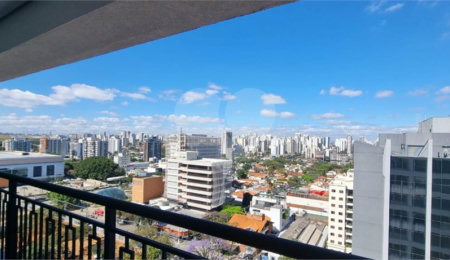 Apartamento à venda com 3 suítes em Moema, São Paulo, SP