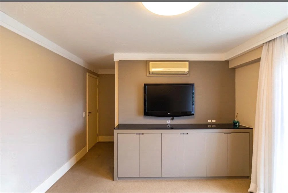 Apartamento para alugar com 4 suítes em Vila Andrade, São Paulo, SP