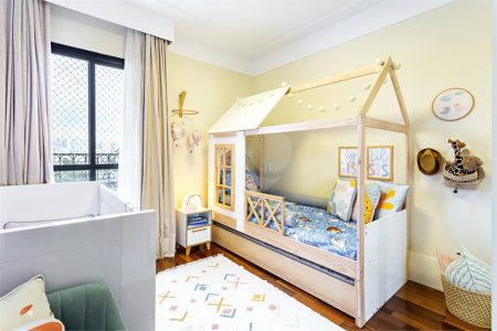 Apartamento à venda com 3 quartos, sendo 1 suíte, em Alto da Boa Vista, São Paulo, SP