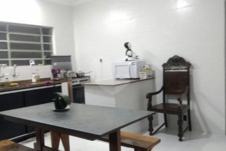 Casa à venda com 3 quartos, sendo 1 suíte,  em Chora Menino, São Paulo, SP