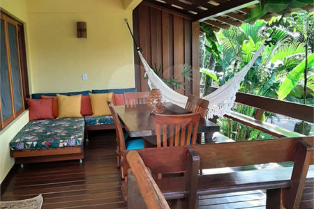 Casa à venda com 2 suítes em Arraial D´ajuda, Porto Seguro, BA