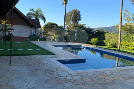 Casa Térrea à venda com 3 quartos, sendo 1 suíte, em Alpes D'ouro, Bom Jesus dos Perdões, SP
