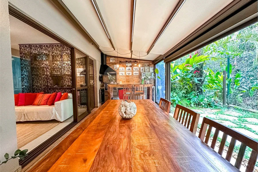 Villagio à venda com 3 quartos, sendo 1 suíte,  em Riviera de São Lourenço, Bertioga, SP