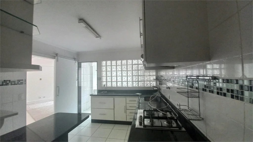 Apartamento à venda com 3 quartos, sendo 1 suíte, em Vila Andrade, São Paulo, SP