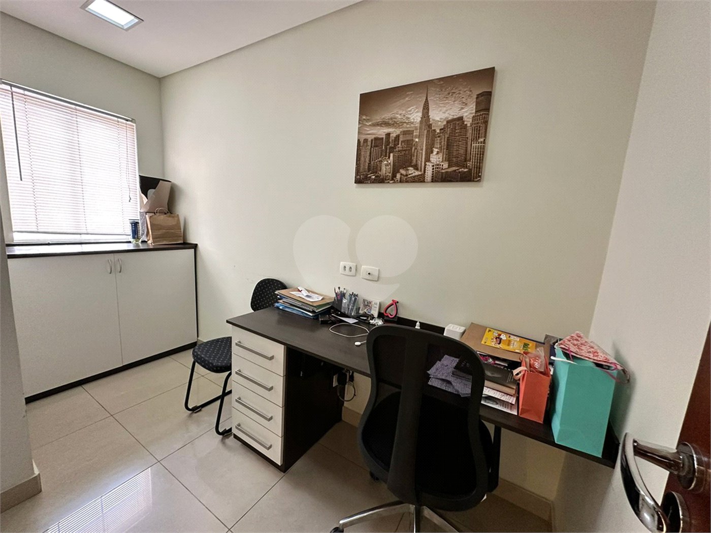 Casa à venda com 3 quartos, sendo 1 suíte, no condomínio Ibiti Royal Park, Sorocaba - SP
