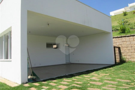 Casa à venda com 6 suítes no condomínio Jardim Primavera, Louveira - SP
