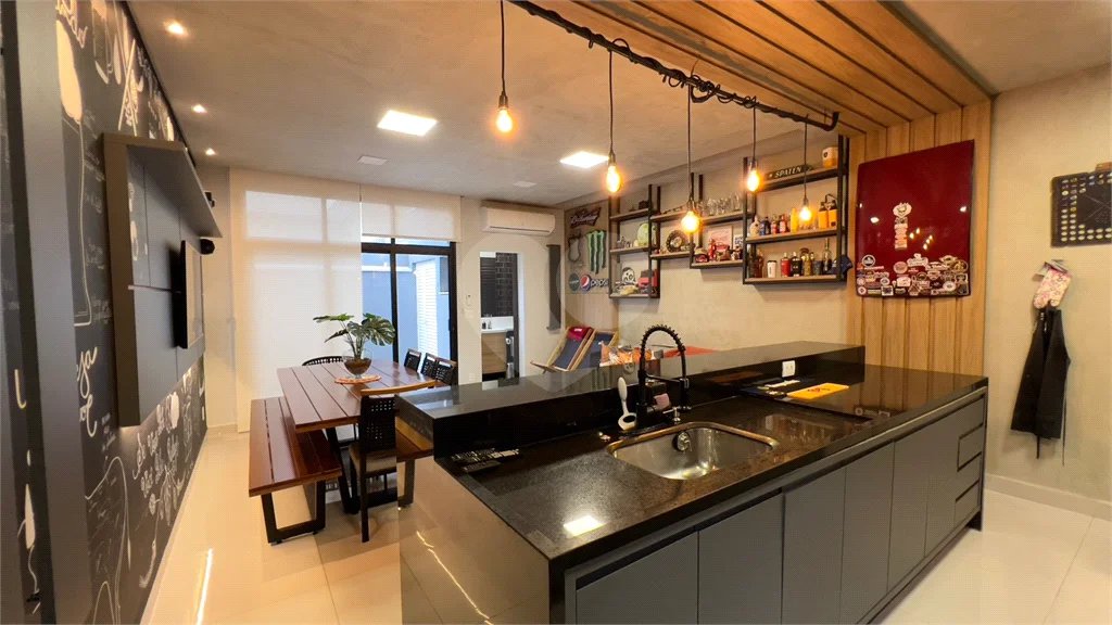 Casa à venda com 3 quartos, sendo 1 suíte, no condomínio Jardim de Monaco, Hortolândia - SP