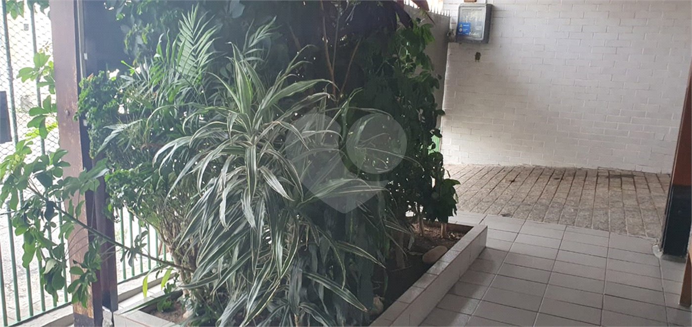 Casa Térrea à venda com 3 quartos em Vila Mazzei, São Paulo, SP