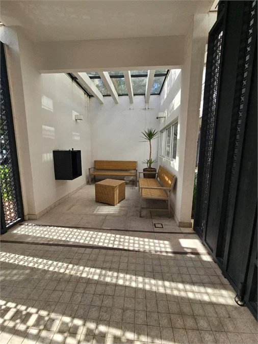 Apartamento à venda com 2 suítes em Vila Anastácio, São Paulo, SP