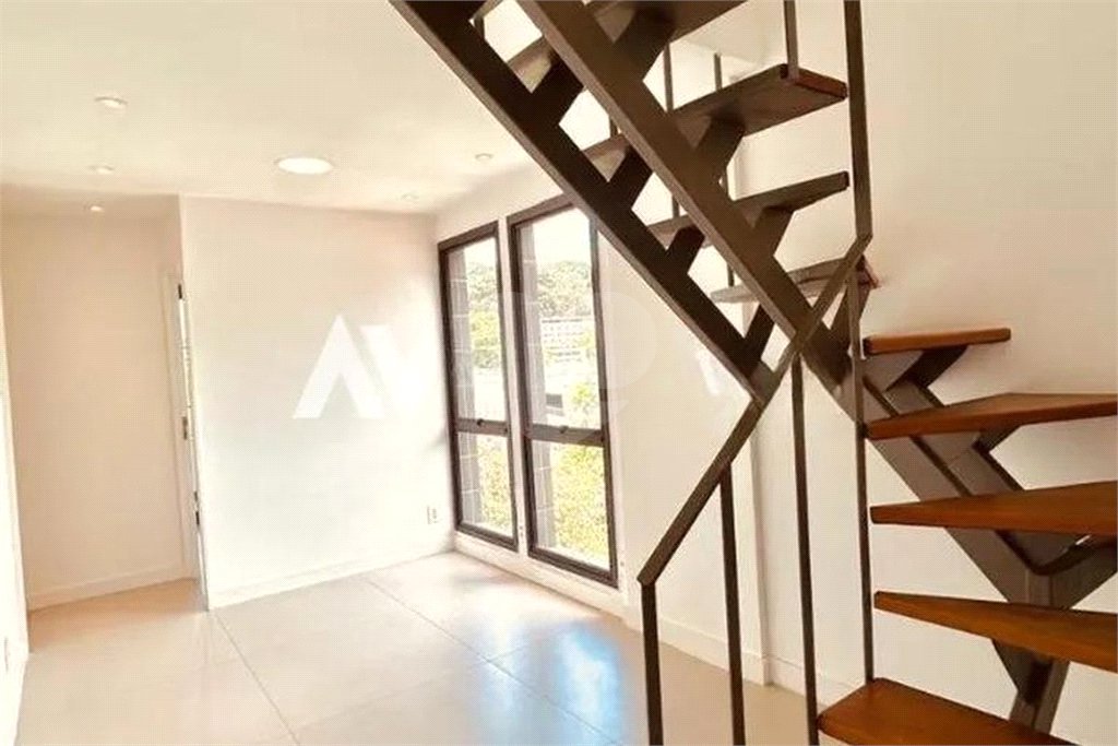 Cobertura à venda com 3 quartos, sendo 1 suíte,  em Gávea, Rio de Janeiro, RJ