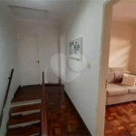 Casa de Vila à venda com 3 quartos, sendo 1 suíte, em Alto da Boa Vista, São Paulo, SP