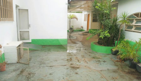Casa à venda ou para alugar com 7 quartos, sendo 2 suítes, em Jardim Peri Peri, São Paulo, SP