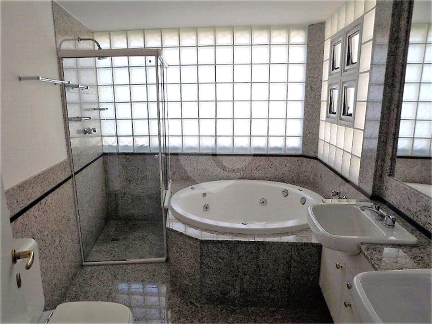 Apartamento à venda com 4 suítes em Vila Suzana, São Paulo, SP