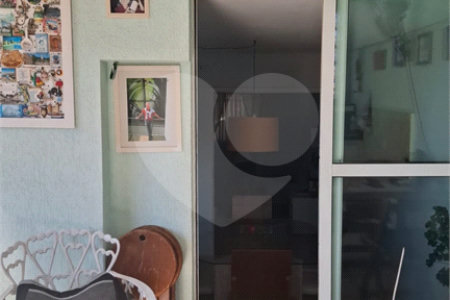 Sobrado à venda com 3 suítes em Vila Pompéia, São Paulo, SP