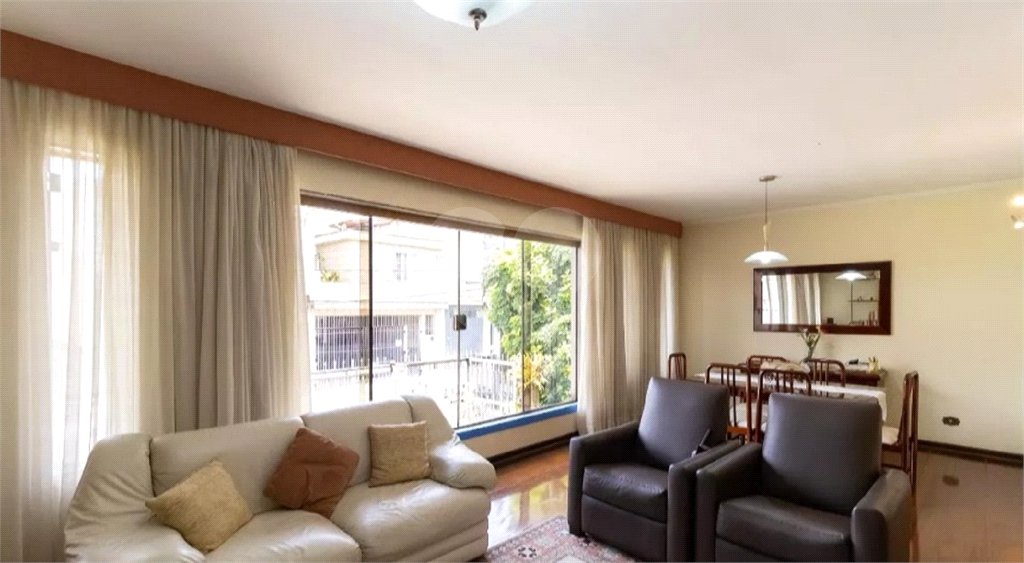 Sobrado à venda com 2 quartos, sendo 1 suíte, em Vila Brasilina, São Paulo, SP