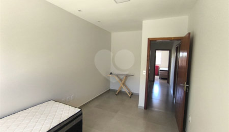 Duplex à venda com 3 quartos, sendo 1 suíte,  em Taperapuan, Porto Seguro, BA