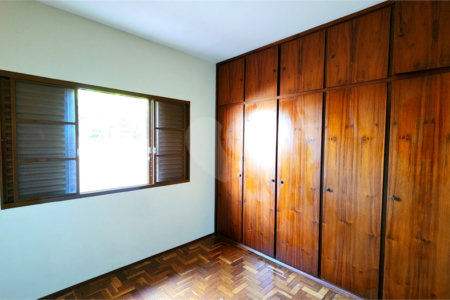Casa à venda com 3 quartos, sendo 1 suíte, no Centro, Araraquara, SP
