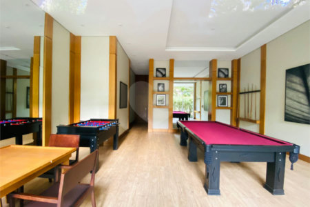 Apartamento à venda com 2 quartos, sendo 1 suíte,  em Vila Andrade, São Paulo, SP